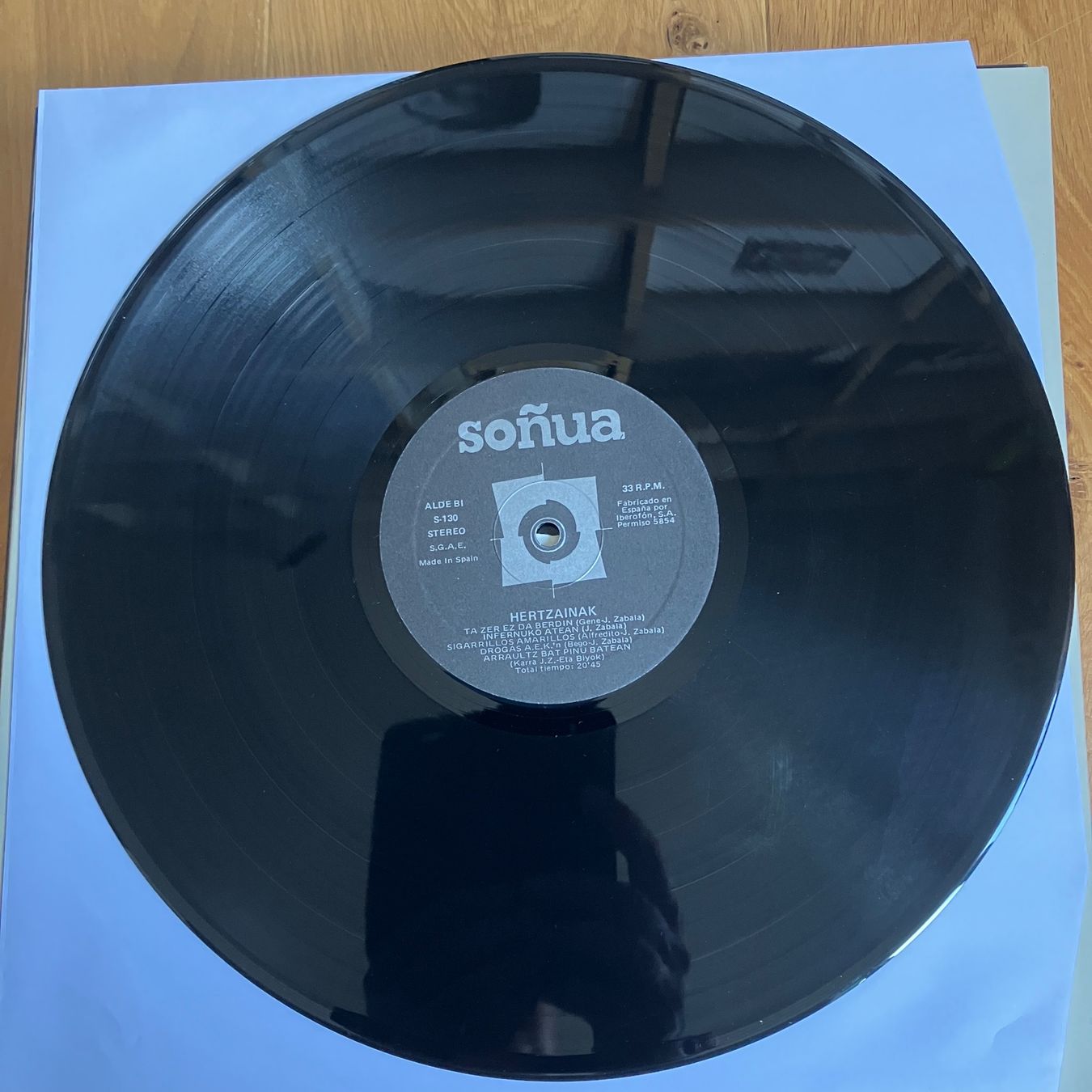 Schallplatten: Hertzainak – Hertzainak – Gebraucht aus Altdorf UR von Metallic0 1