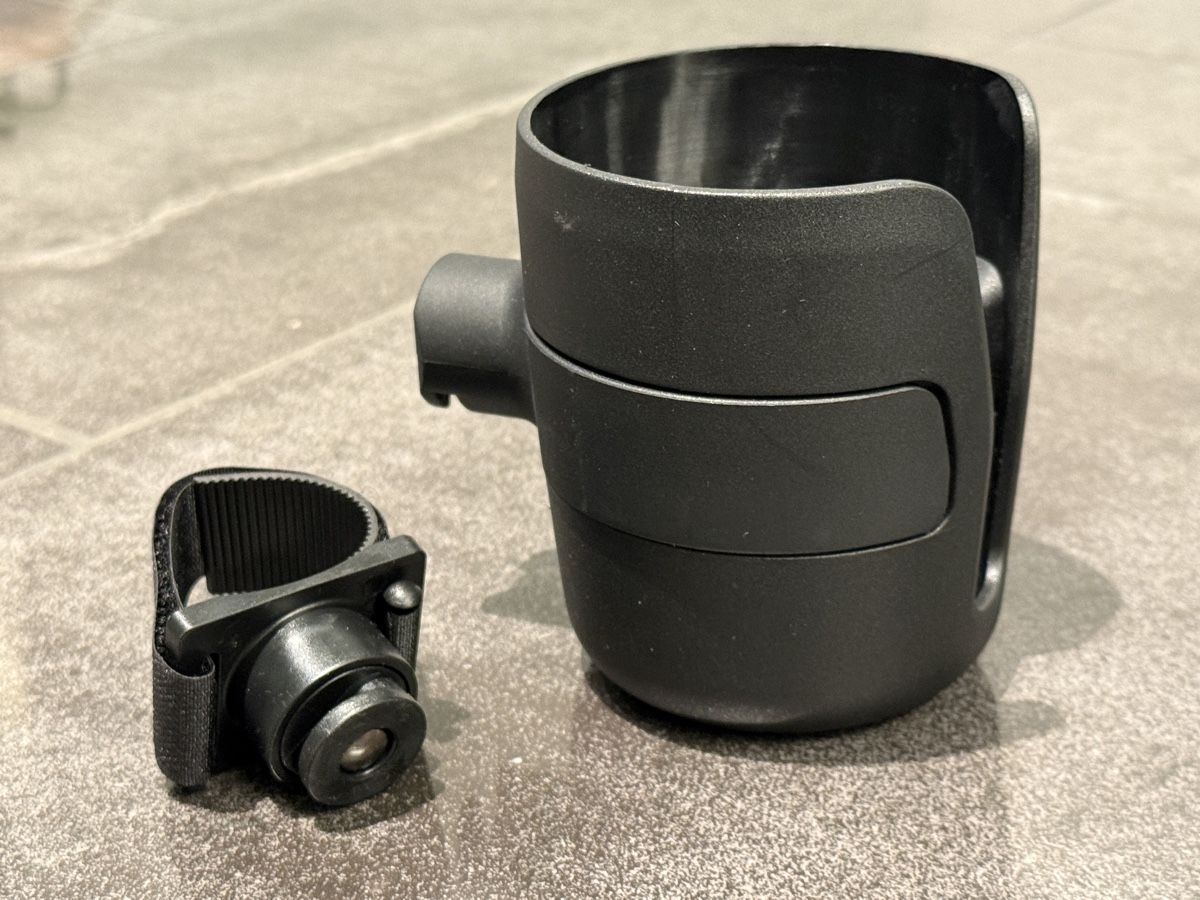 Accessori per altri veicoli: ABC Design Becherhalter black – Nuovo e nell'imballaggio originale da Sissach venduto da Raphael_88 1
