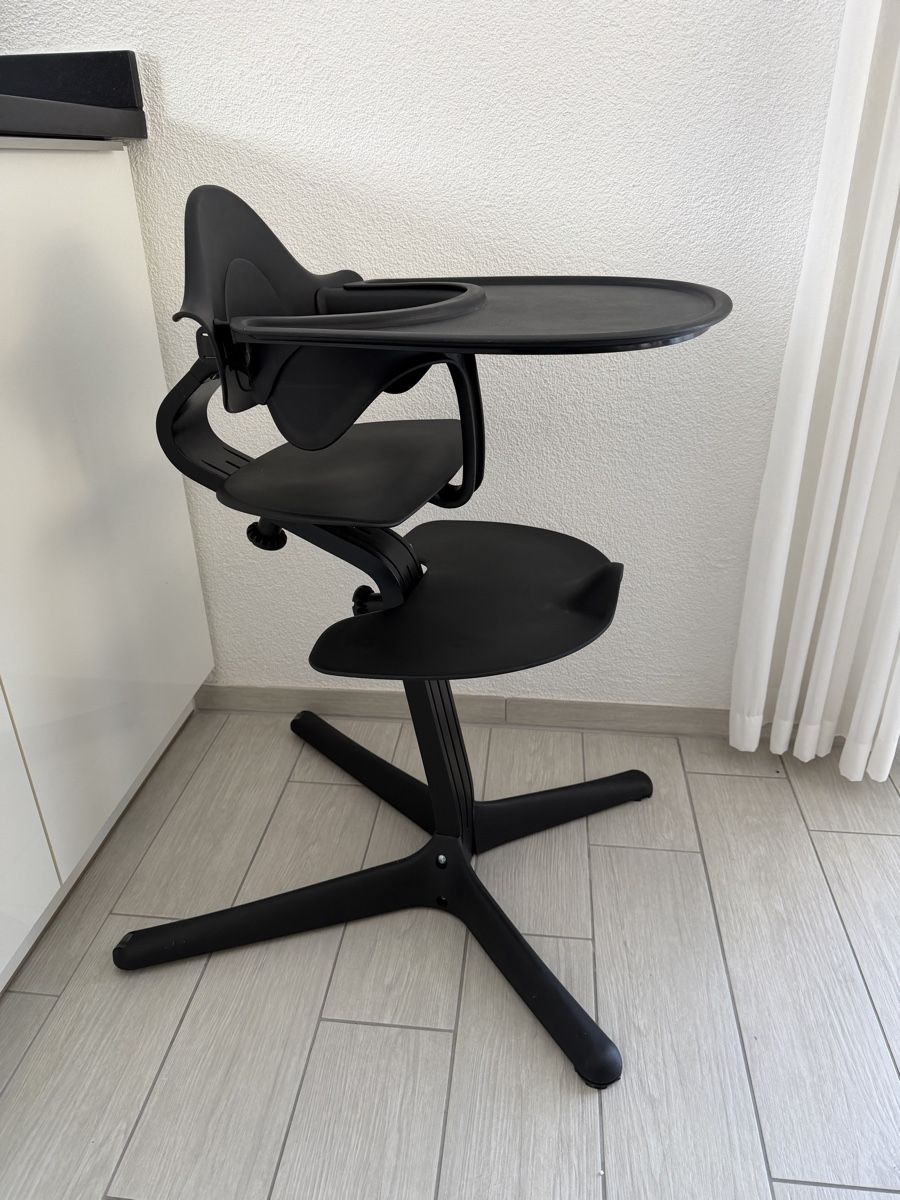 Stokke Hochstühle: Nomi Hochstuhl Schwarz – Gebraucht aus Hausen AG von SF3011