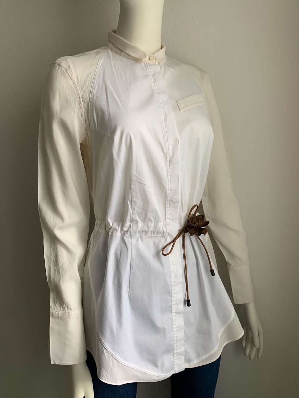 Brunello Cucinelli Camicette: Brunello Cucinelli Bluse – Nuovo (secondo la descrizione) da Winterthur venduto da 19.19 7