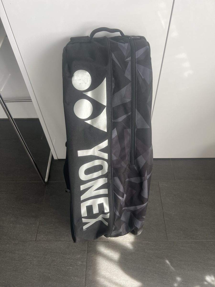Yonex Taschen: Yonex Tennistasche – Gebraucht aus Klingnau von Kaschira 2