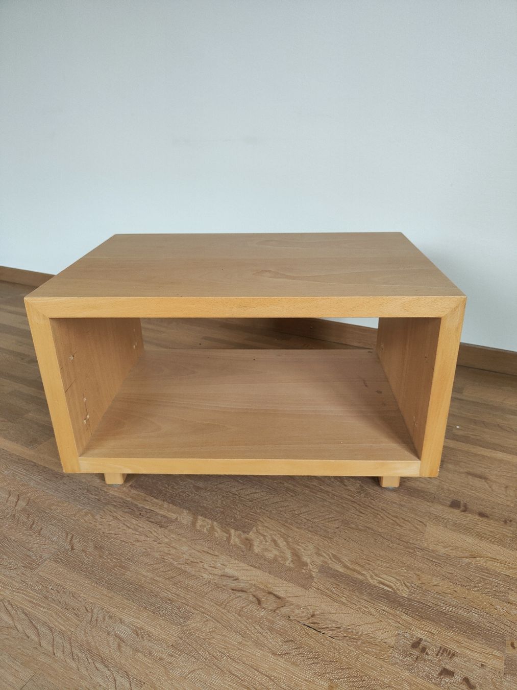 Mobili TV: Couchtisch aus Holz – Usato da Zürich venduto da jul_kk5q 1