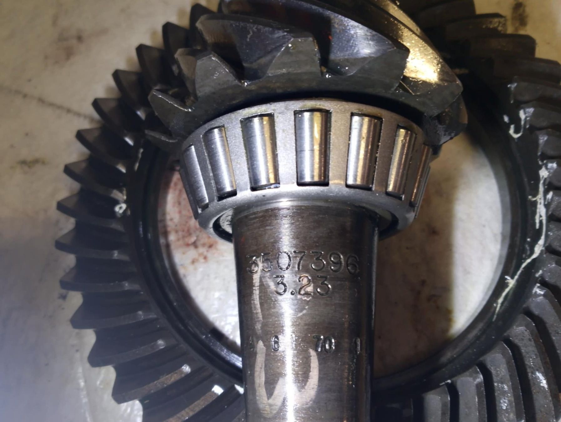 Mopar Tutti pezzi di ricambio auto: Mopar 3.23  Pinion und Tellerrad – Usato da Niedergösgen venduto da usc_tt5r 1