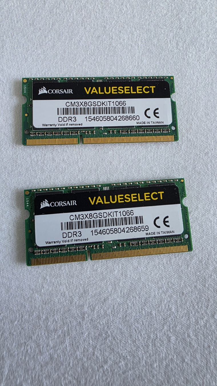 Corsair Memoria / RAM: Arbeitsspeicher 2x 4GB – Usato da Dübendorf venduto da Jolenia 1
