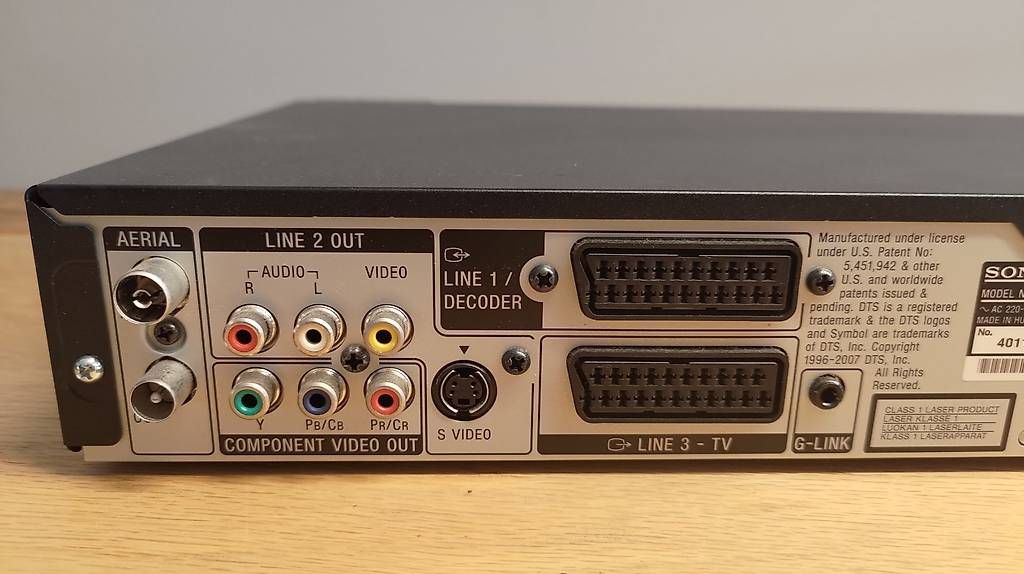 Sony Enregistreurs: DVD-Recorder/Player SONY RDR-AT107 – D'occasion à Basel par langga9 3