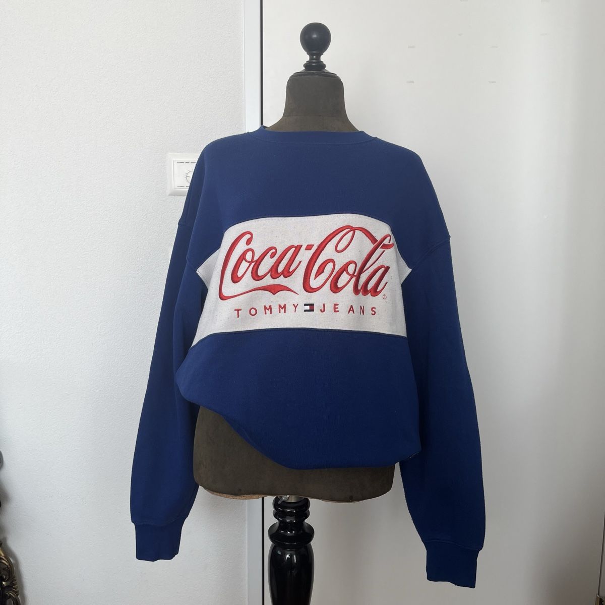 Tommy Hilfiger Maglioni & Felpe: Tommy Hilfiger Coca Cola Pullover – Nuovo (secondo la descrizione) da Zug venduto da saskia-chiara