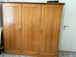 Kleiderschrank 3-türig