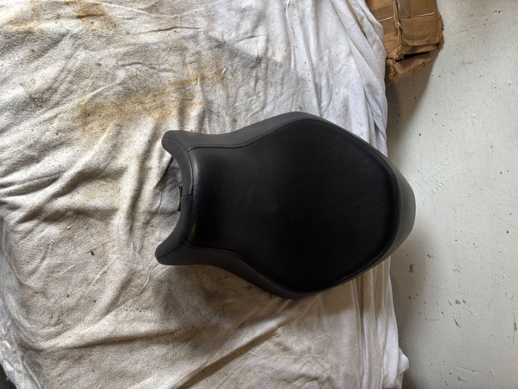 Harley-Davidson Tutti i ricambio per moto: Harley Davidson Sitz/Sattel Sportster – Usato da Schötz venduto da Harley35 1