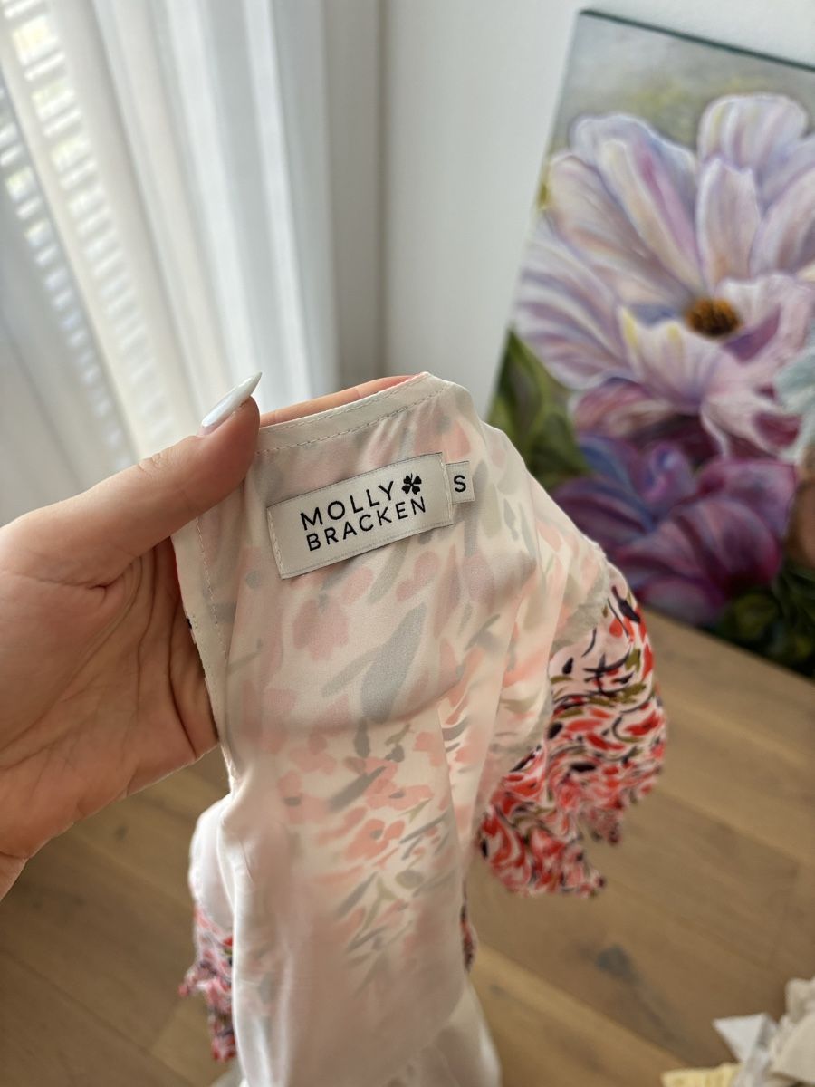 Lotti di vestiti: Sommerliches Kleid mit Blumenmuster, Grösse M – Nuovo (secondo la descrizione) da lenzburg venduto da naemi30 3