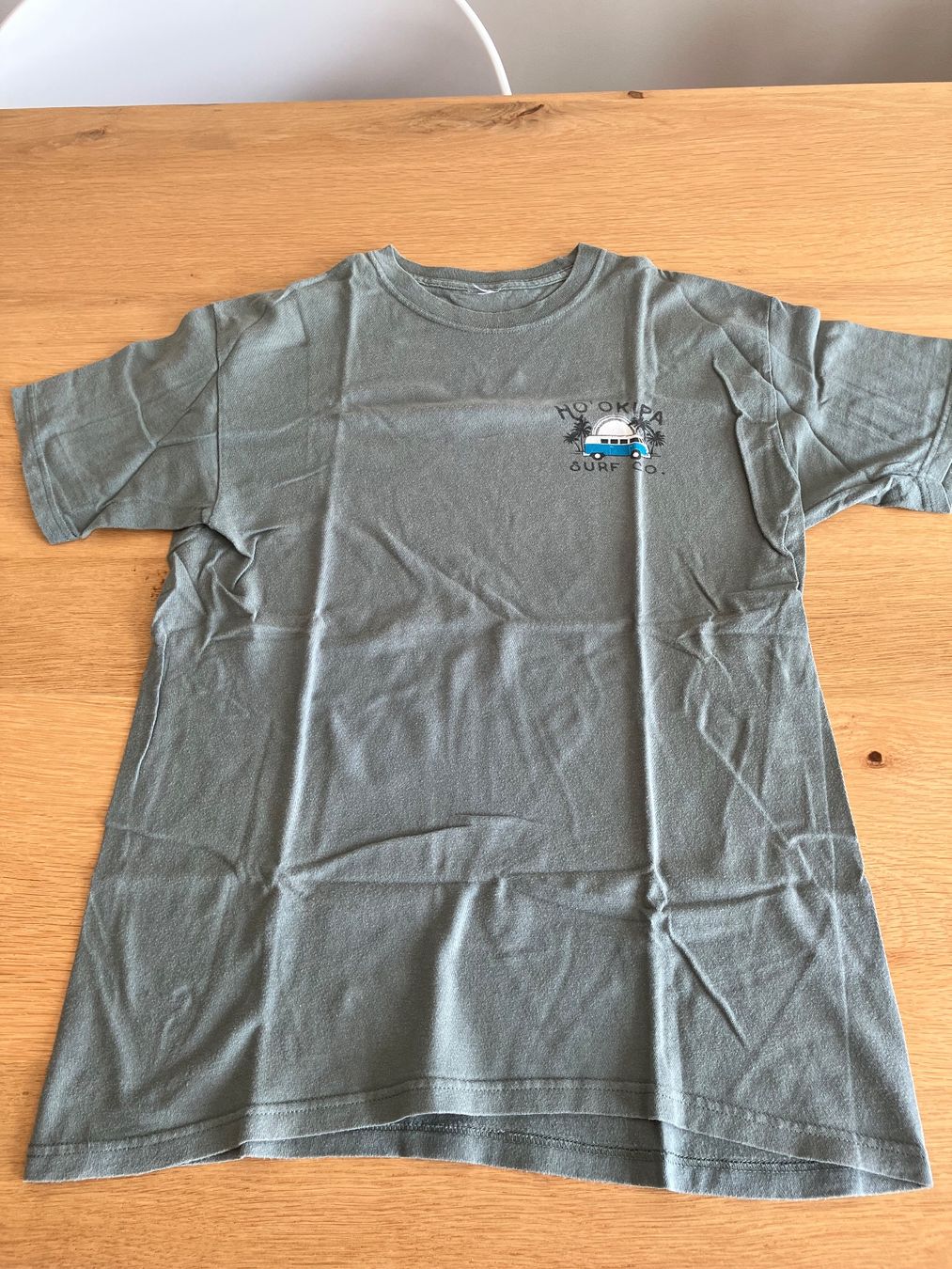T-Shirts: Maui T-Shirt, Grösse M, grau – Gebraucht aus Oberrieden von MarkF1