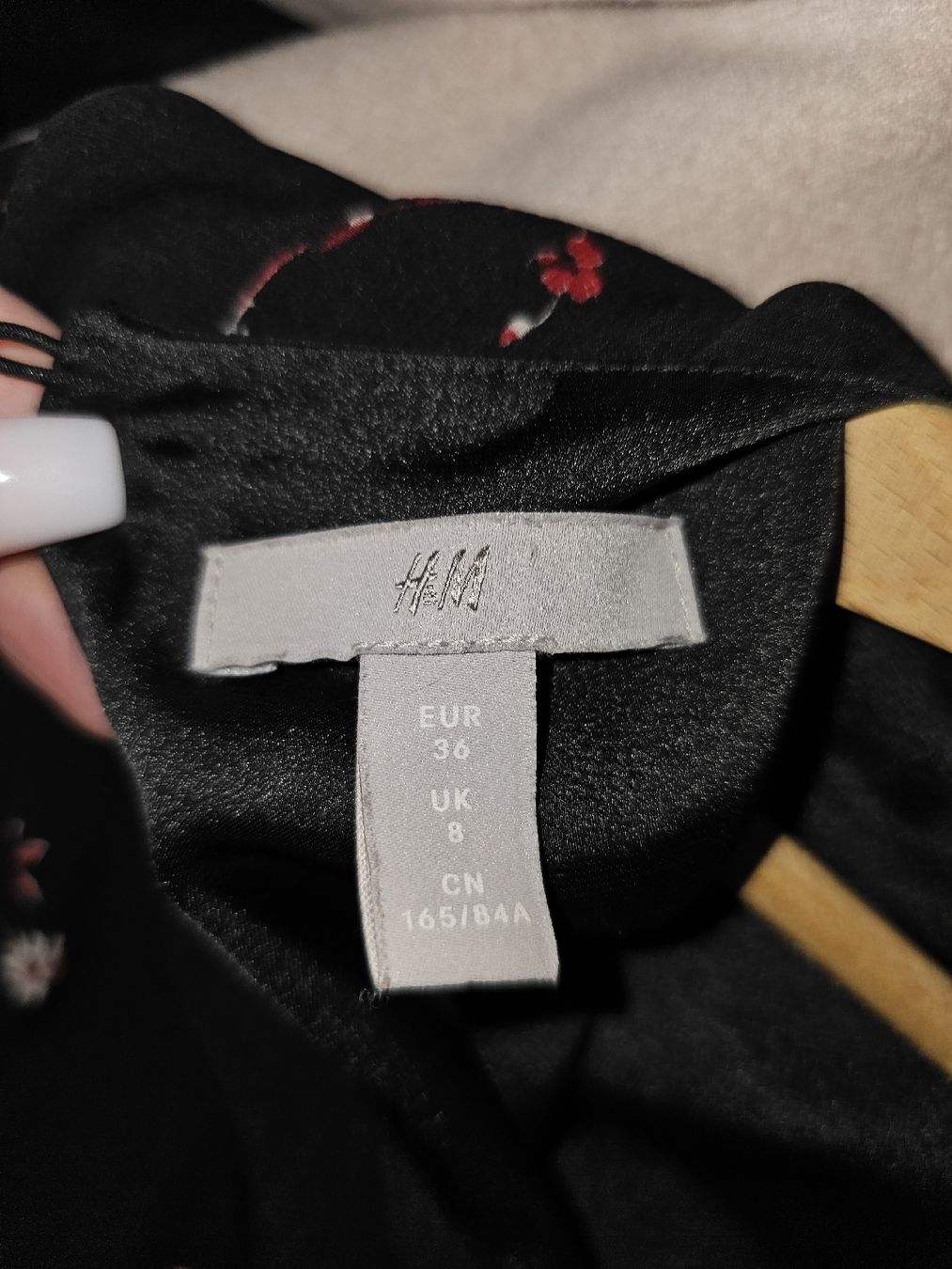 H&M Kleider: Robe H&M noire à fleurs taille 36 – Neu (gemäss Beschreibung) aus Tecknau von Anadias 2