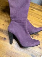 Tolle Lila Wildleder Stiefel, Grösse 38