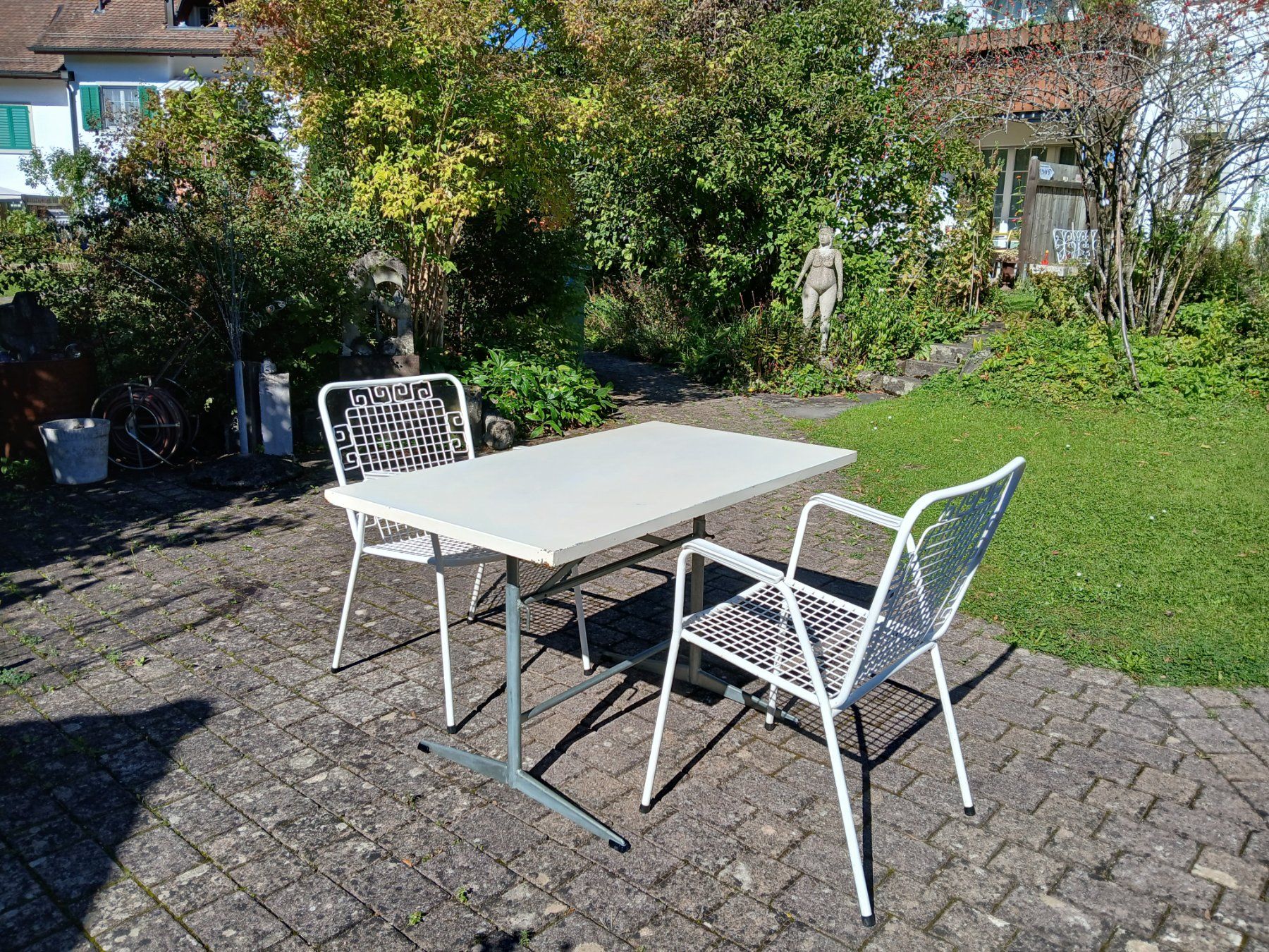 Tavoli: Gartentisch 70er Jahre weiss gestrichen – Usato da Zumikon venduto da Vollvintage 1