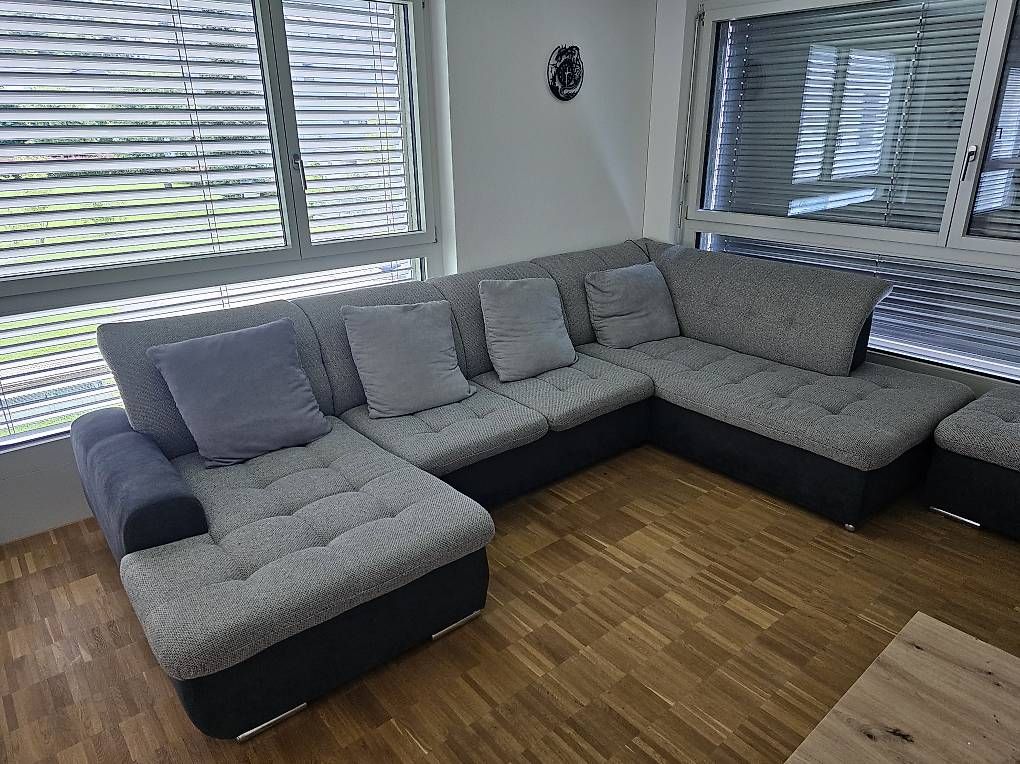 Divani: Grosses Sofa inkl Kissen – Usato da Malters venduto da mar_gf6t