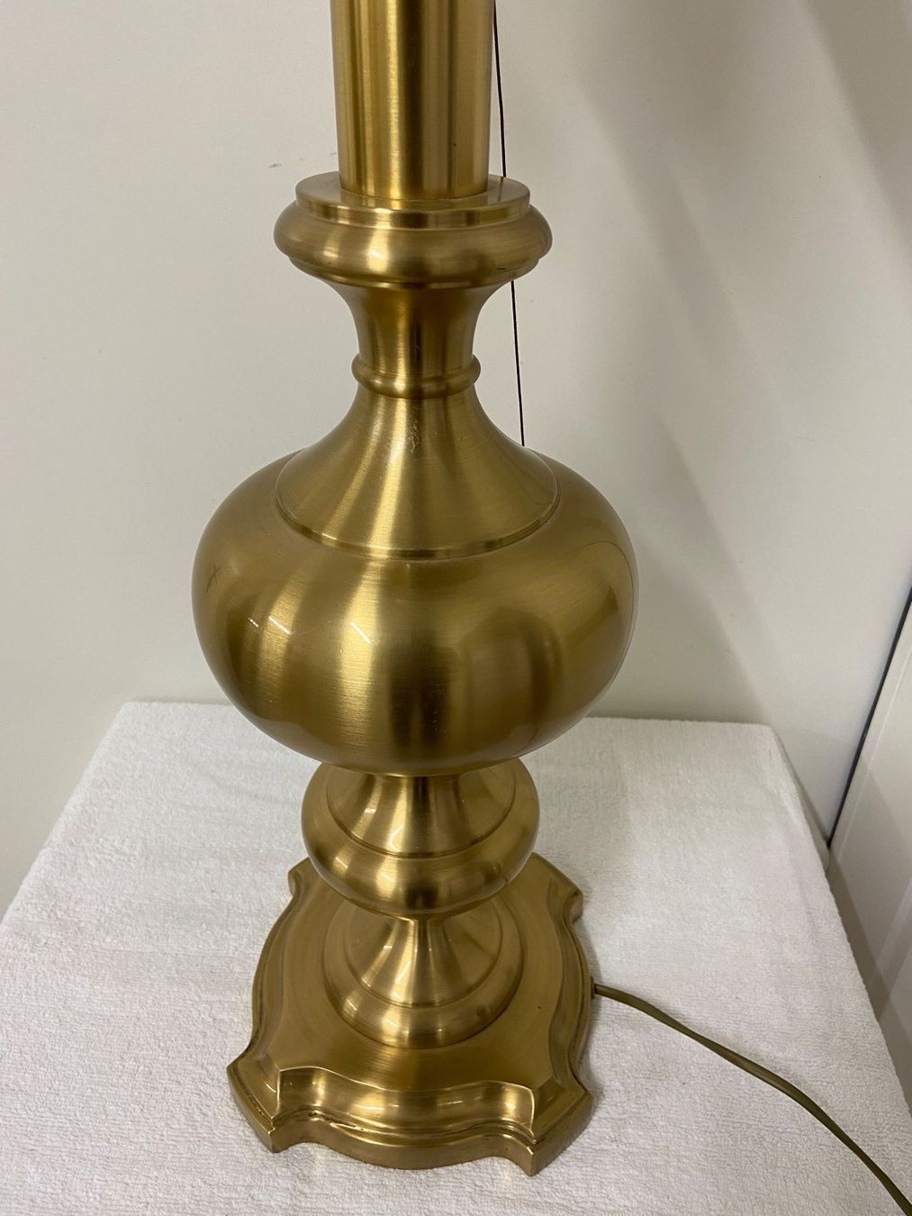 Lampen: ELEGANTE TISCHLAMPE AUS MESSING – Gebraucht aus Dietikon von brocki-eyra 7