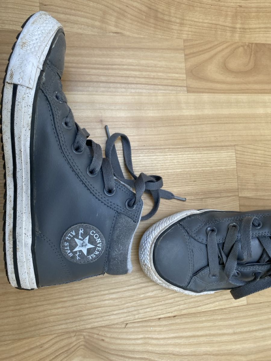 Converse Chaussures garçon: Converse All Star, Grösse 37, Leder – D'occasion à Basel par lxbsl 1