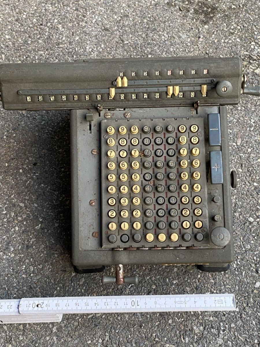 Tutte le macchine: Alte Rechenmaschine Monroe – Difettoso da Sutz venduto da Cash900 3
