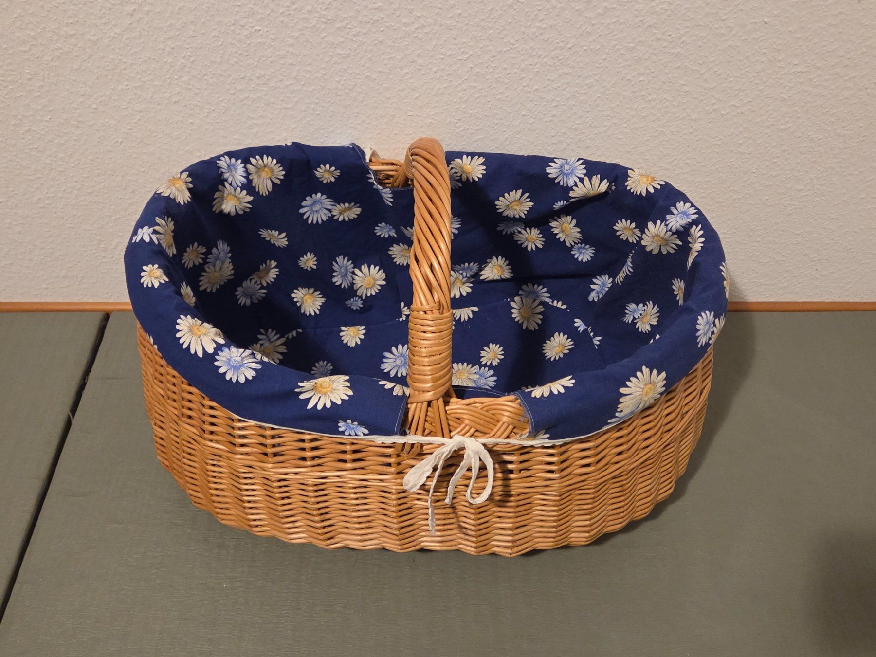 Altro per la casa: Weidenkorb mit Blumenmuster, Top Zustand! – Usato da Schwerzenbach venduto da BilboInSchwerzi 1