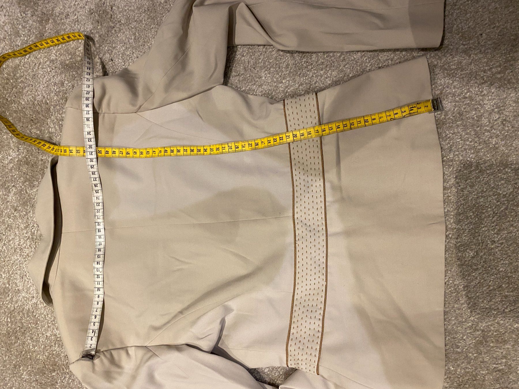 Costumi: Damen Anzug NISSA 34 – Usato da Liestal venduto da aarroon 7