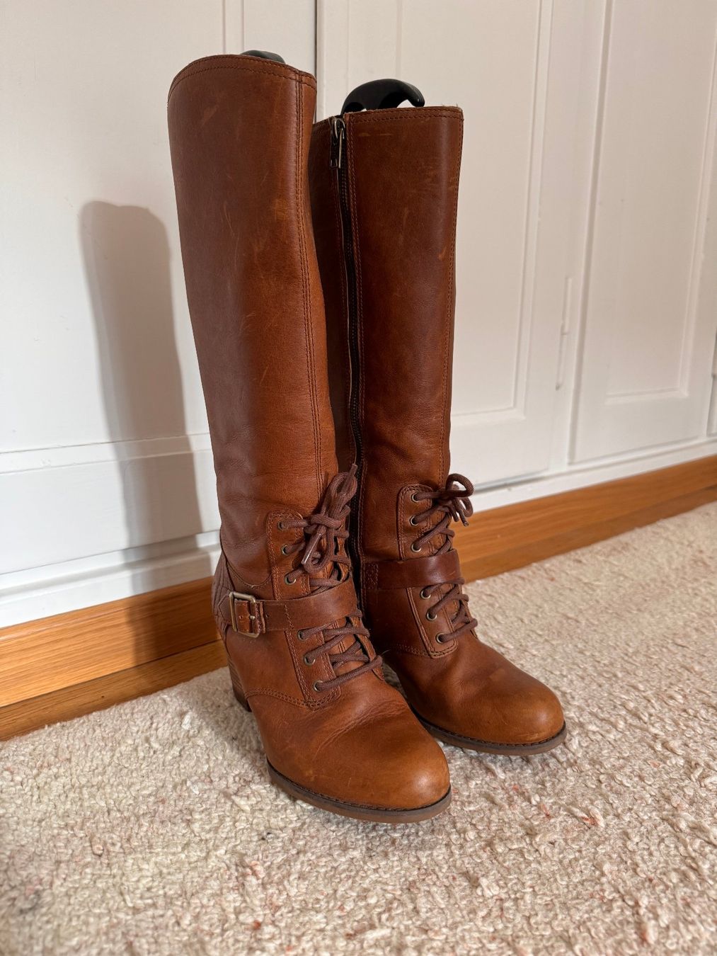 Timberland Scarpe da donna: Timberland Lederstiefel in Grösse 38 – Usato da Zürich venduto da 411osmanbey