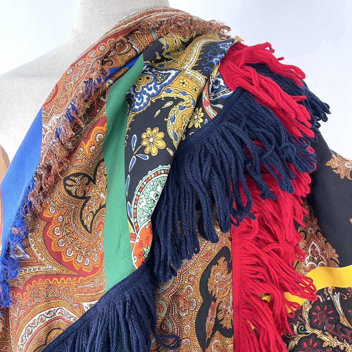 Foulard & Sciarpe: PIERRE-LOUIS MASCIA New Fringe Patchwork Shawl – Nuovo (secondo la descrizione) da Emmen venduto da Nightingale_2022 3