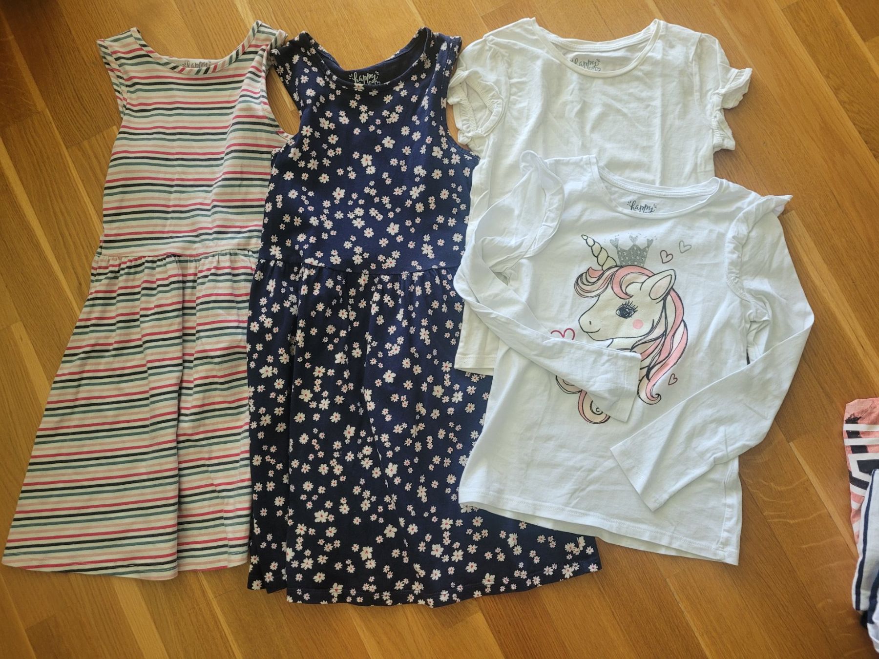 C&A Kleider & Röcke: Sommerröckli und T Shirt Gr 134 – Gebraucht aus Port von Darialina