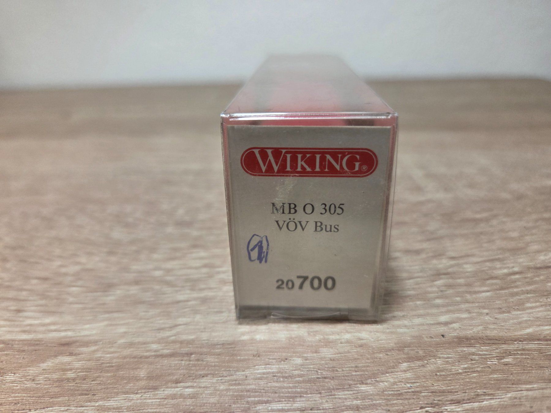 Wiking Modellini d'auto: Wiking 20700 Bus H0 (1) – Nuovo e nell'imballaggio originale da St-Aubin-Sauges venduto da Lo_Go 1