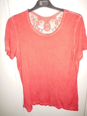 T-shirt rouge batik T.44