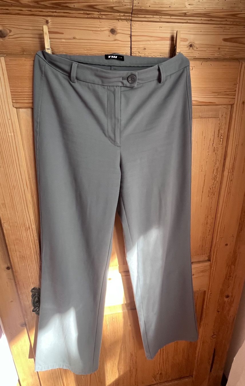 Tally Weijl Pantaloni: Stoffhosen Grösse 38 – Usato da Wil SG venduto da aiy_fnm9