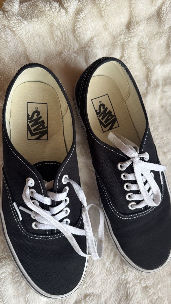 Vans Scarpe da uomo: Vans Sneakers 👟  – Usato da Surcasti venduto da Lenkita 7