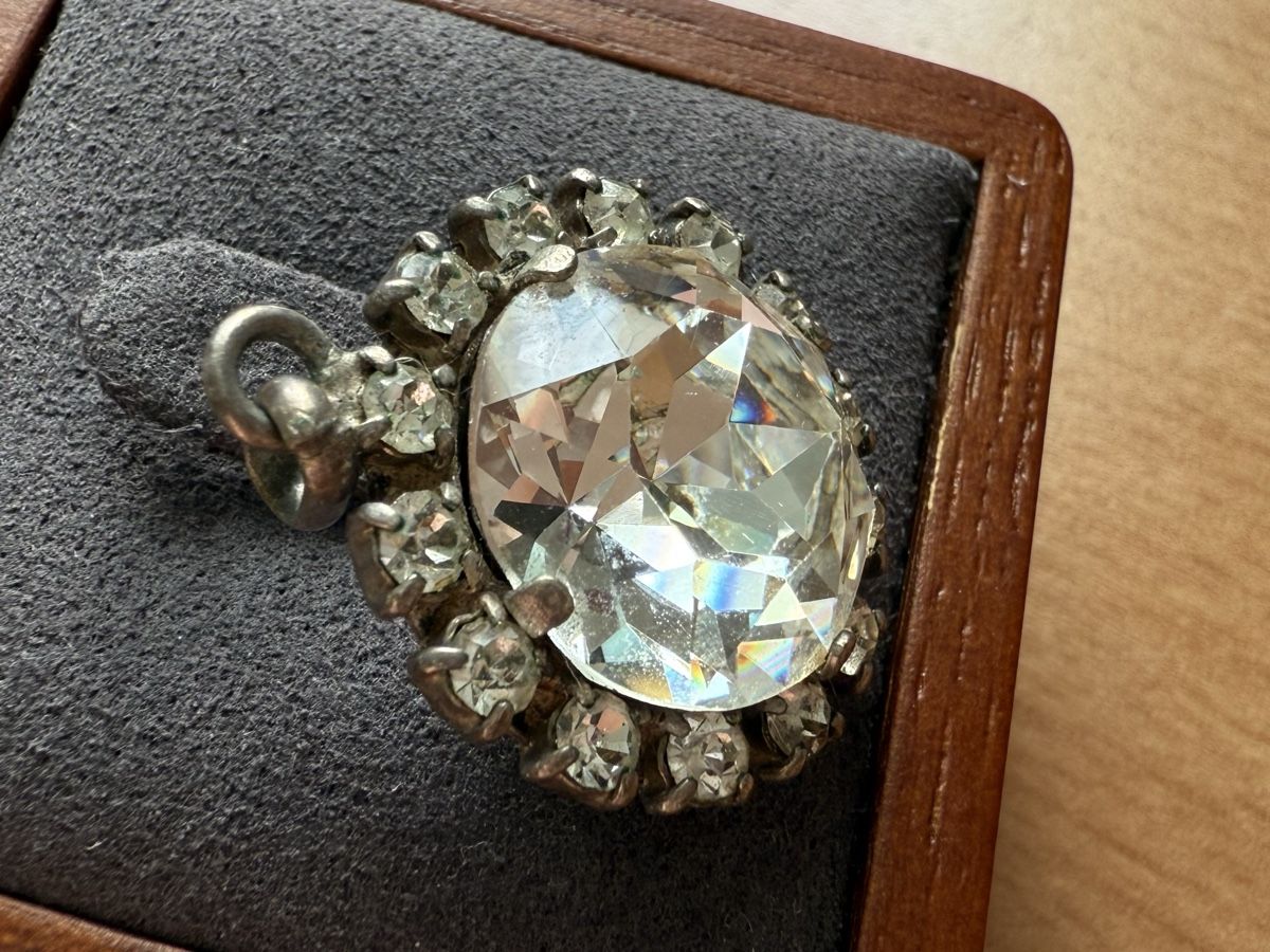 Ciondoli: Vintage Anhänger mit Strasssteinen – Usato da Lamone venduto da LaCantinaMagica 6