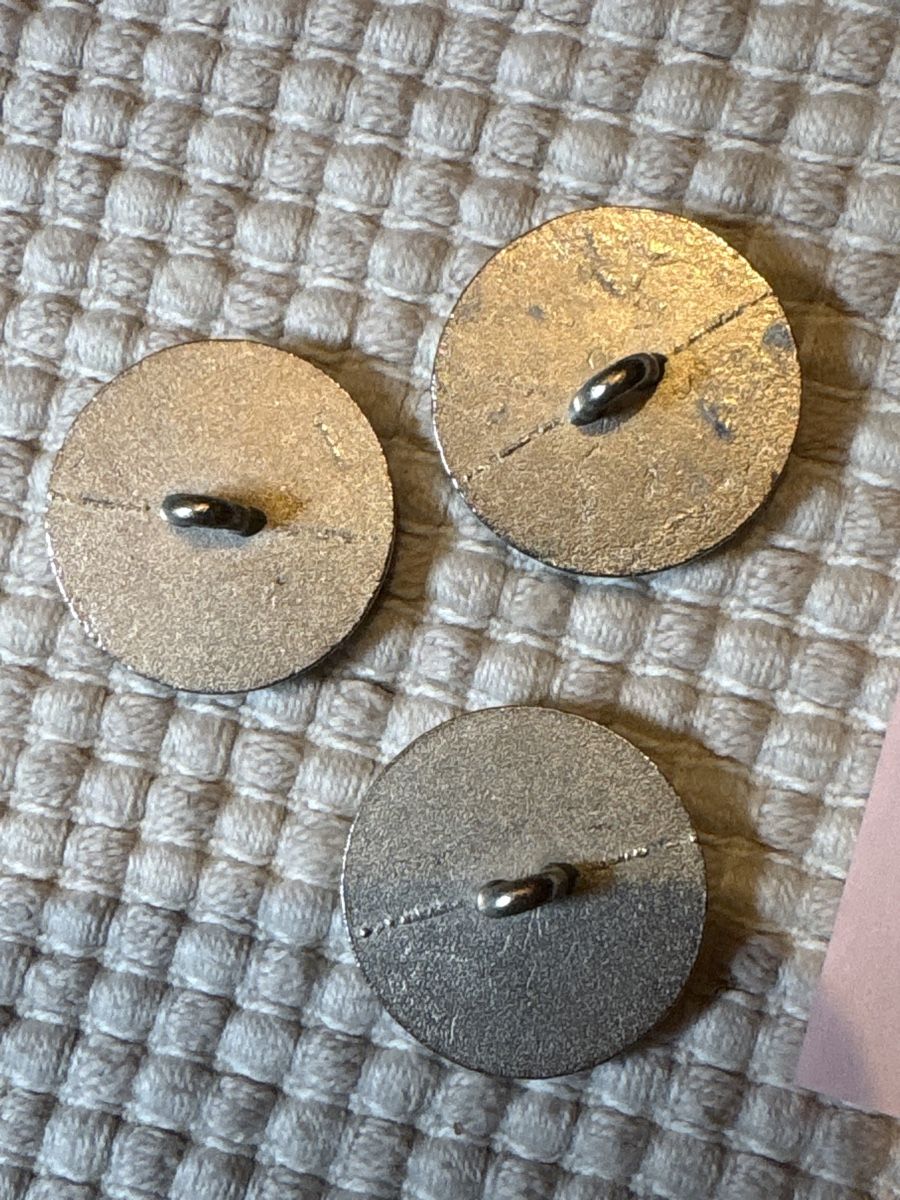 Bottoni: 3 Metal Knöpfe mit Pferdekopf – Usato da Rümlang venduto da SchumBru10 1