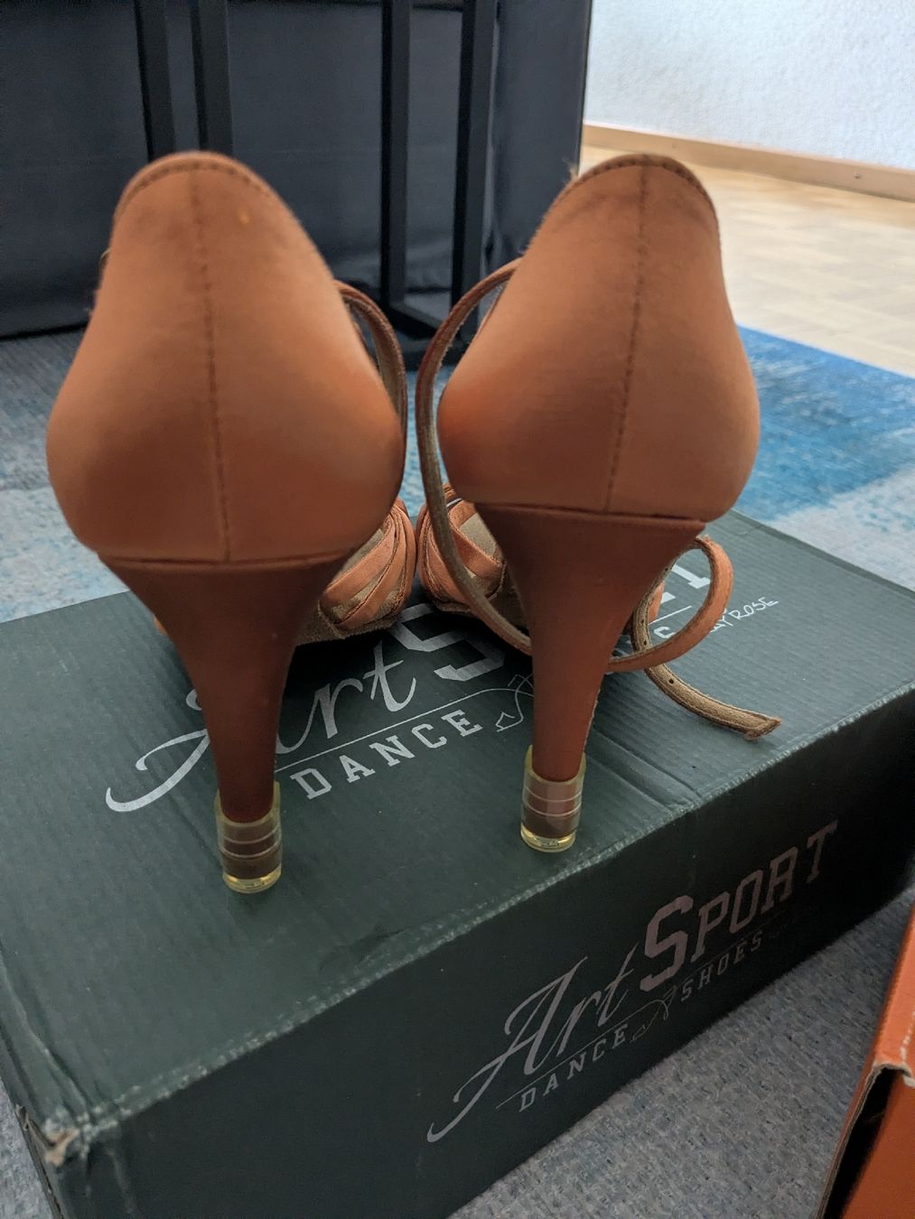 Scarpe da donna: Salsa dancing shoes – Nuovo (secondo la descrizione) da Zürich venduto da MAG_b6zd 5