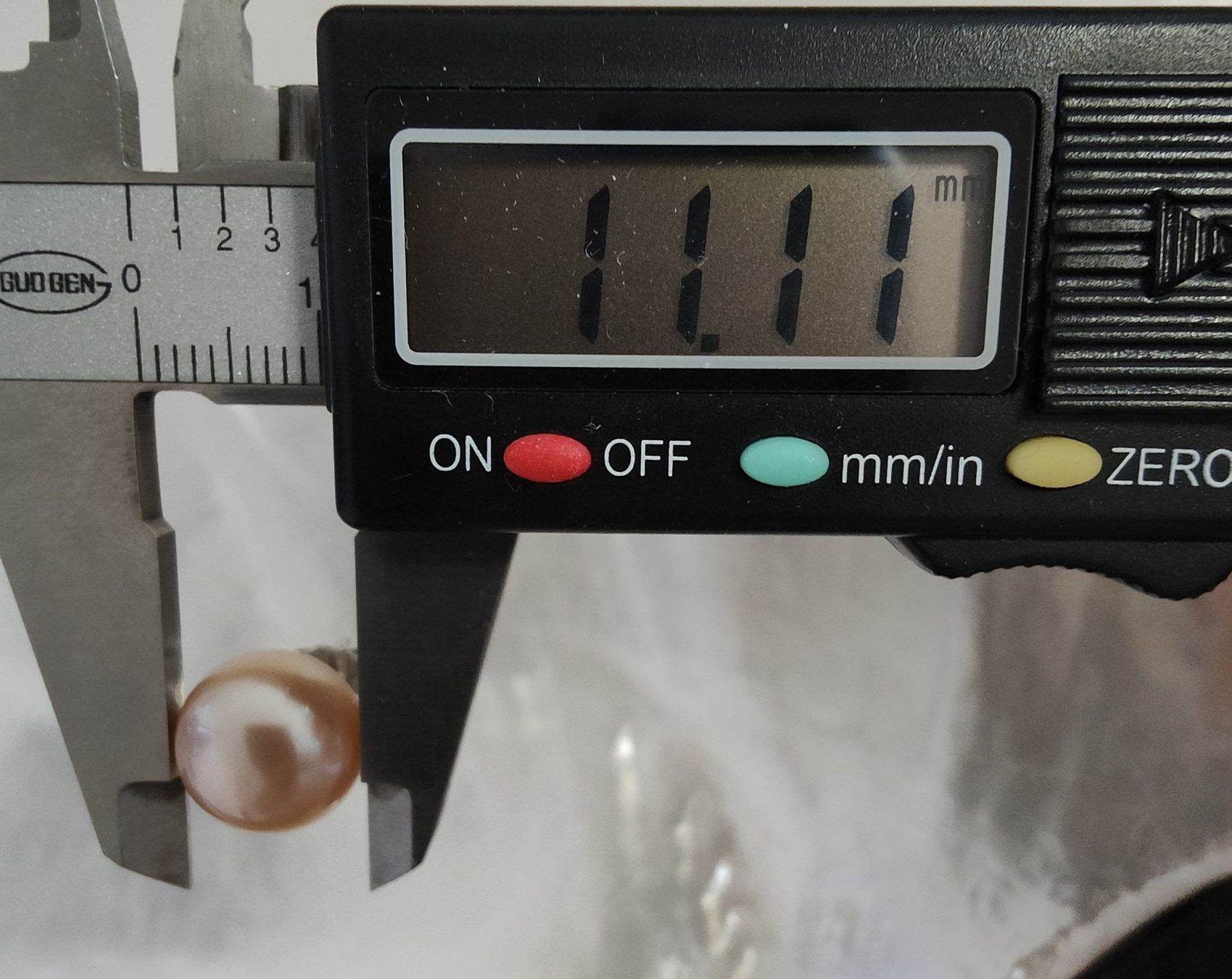 Ohrringe & -stecker: Süsswasserperle Ohrstecker ca. 11mm, apricot – Neu und originalverpackt aus Rümlang von 21f 3
