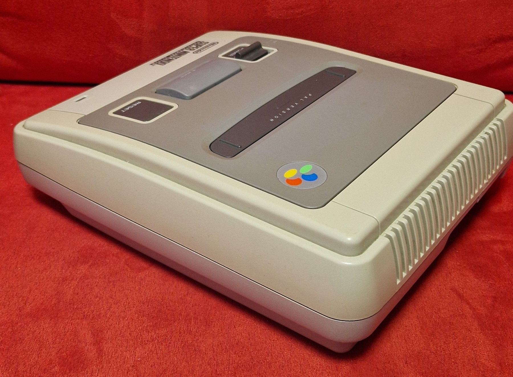 Nintendo Console: Super Nintendo SNES PAL Version - Console Vintage Rétro – Usato da Villars-sur-Glâne venduto da MrLobTec 1