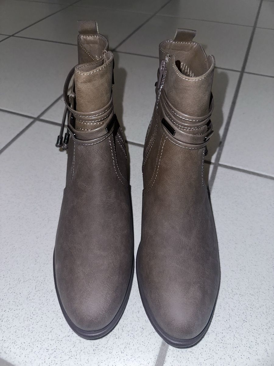 Graceland Damenschuhe: Stiefeletten Gr. 40 – Gebraucht aus Buus von 2019dp 1