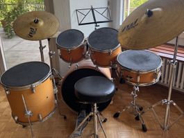 Schlagzeugset Mapex mit Becken und Hocker guter Zustand