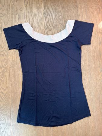 Neues Boutique-T-Shirt. Gr 36