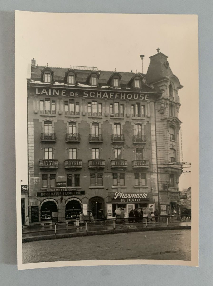 Ansichtskarten: Ansichtskarten Schweiz - Av. de la Gare & Villa Thérèse, FR – Gebraucht aus Düdingen von polytropon_5 1