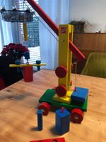 Holzkran mit Zubehör von Heros - Vintage Spielzeug!
