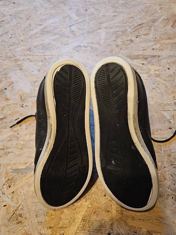 Herrenschuhe: Motorradschuh 42 – Gebraucht aus Winterthur von diiimiiitriii 2
