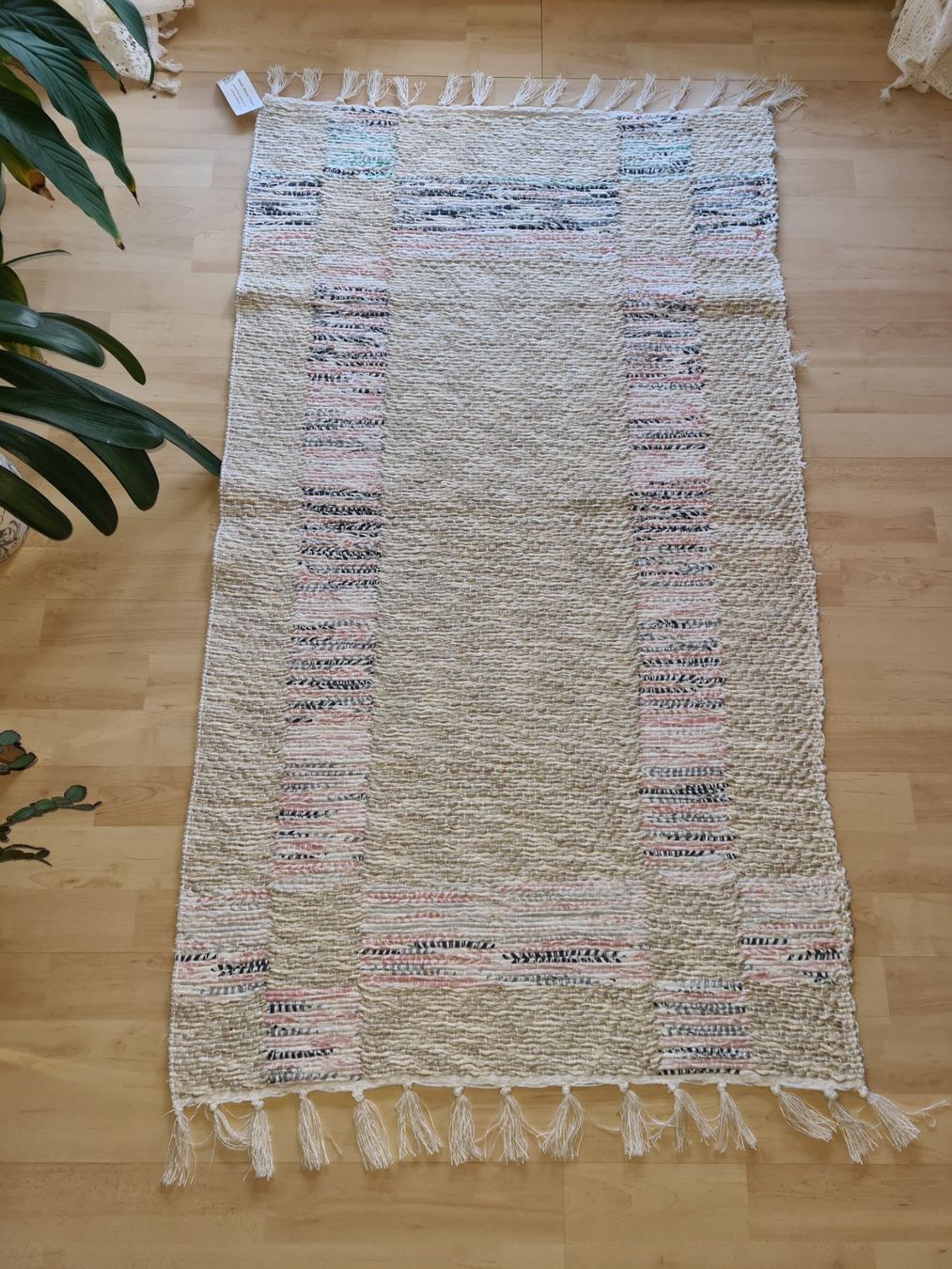 Tappeti: Teppich, Bettvorleger, 70x130 cm 2-seitig – Nuovo e nell'imballaggio originale da Bremgarten AG venduto da Deseodec 1