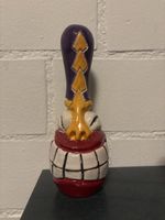 Ausgefallene Keramik Figur Bowling pin  mit grossem Grinsen