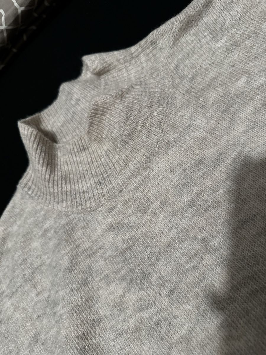 Pullover & Sweatshirts: Kuscheliger Damenpullover Gr. M beige-grau gestreift – Gebraucht aus Siebnen von luana_cataleya 1