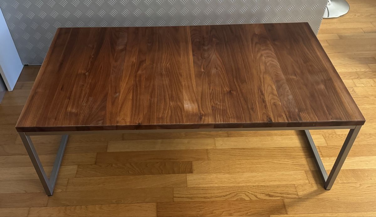 Tavoli: Salontisch Nussbaum mit Metallgestell – Usato da Emmenbrücke venduto da Herzog07 4