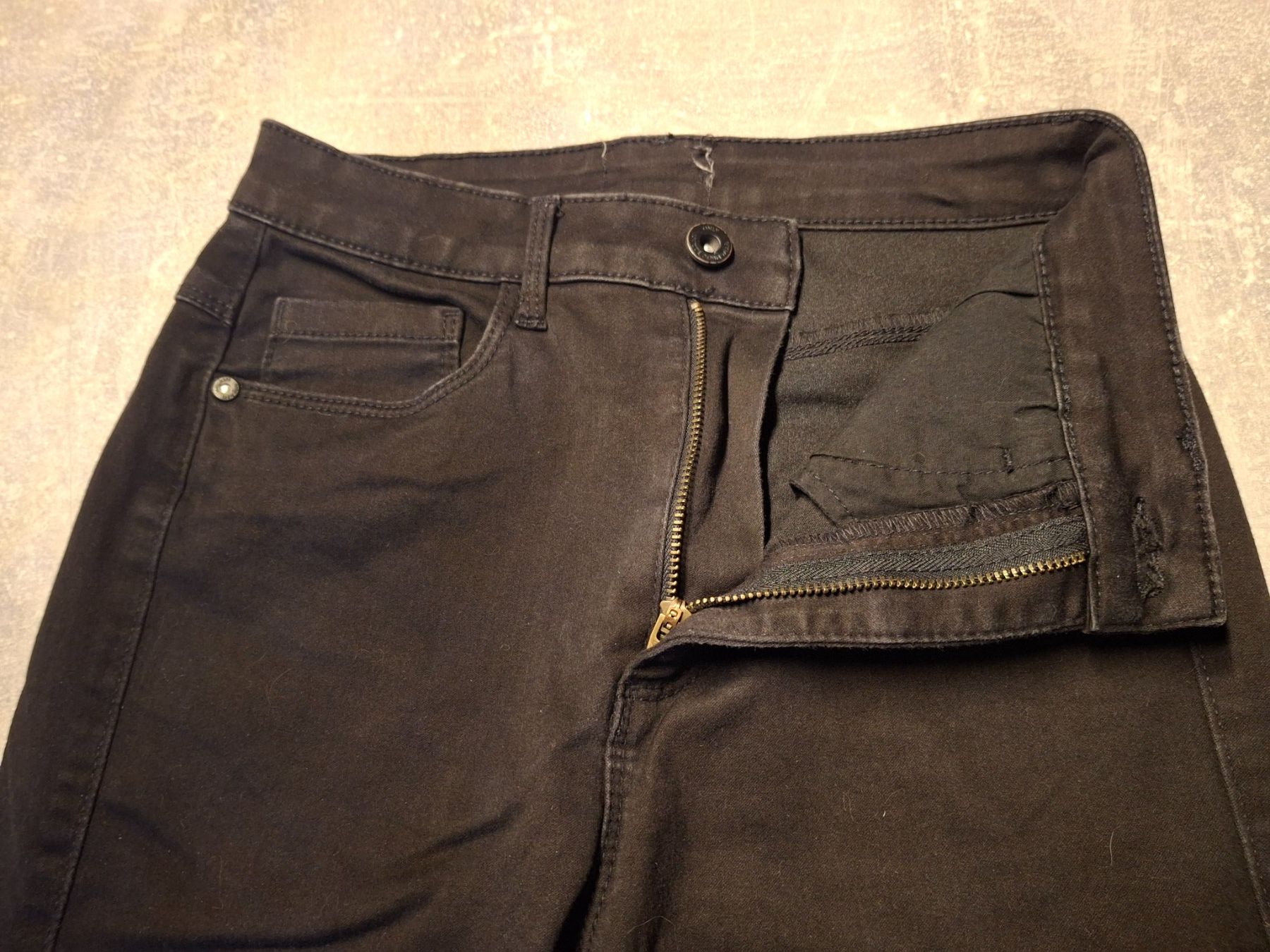 Only Pantaloni: Pantalon noir taille XS marque Only – Usato da Villiers venduto da san_jn5w 4