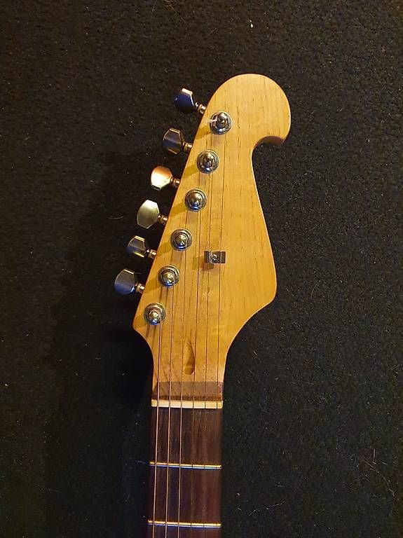 Strumenti musicali: Stratocaster E-Gitarre No-Name Schwarz – Usato da Zufikon venduto da mronioon 3