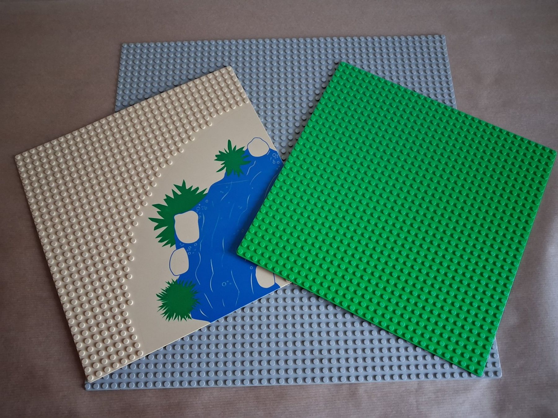 Lego Giocattoli: 3 Lego Bauplatten Gemäss den Bildern. – Usato da Hagendorn venduto da siwasi3 4