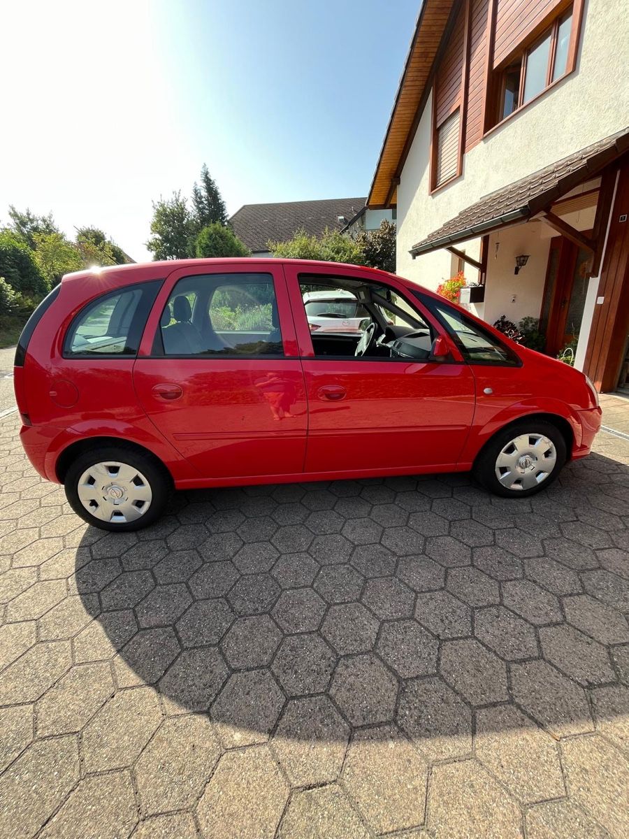 Opel Autos: OPEL Meriva A 16 – D'occasion à Huttwil par BurkhalterMalerei 4