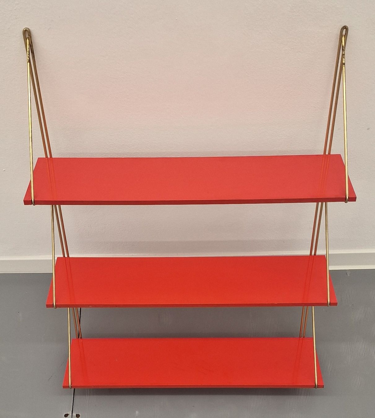 Scaffali: MCM Vintage Design, Stringregal, Metall, 3 Tablare, 1960er – Usato da St. Gallen venduto da chambredirecte 3